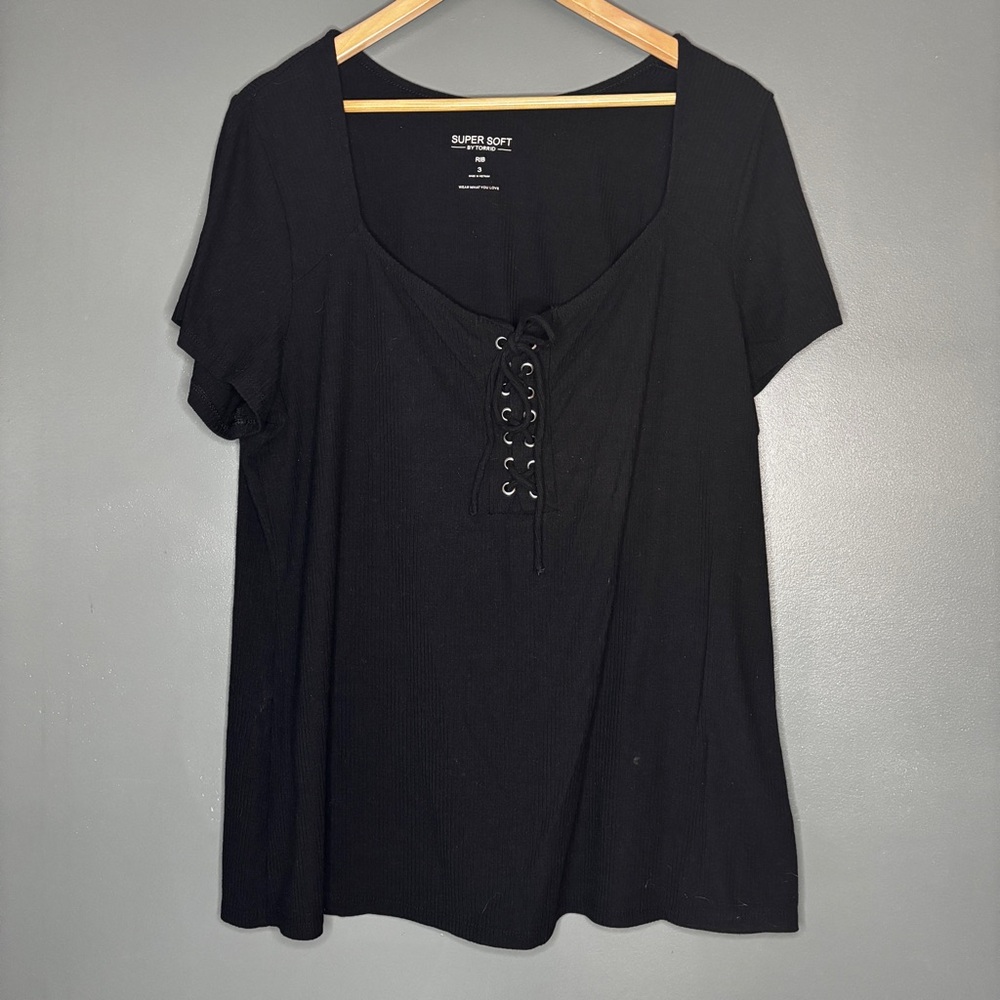 torrid Black Ribbed Lace-Up Scoop Neck Short Sleeve Top